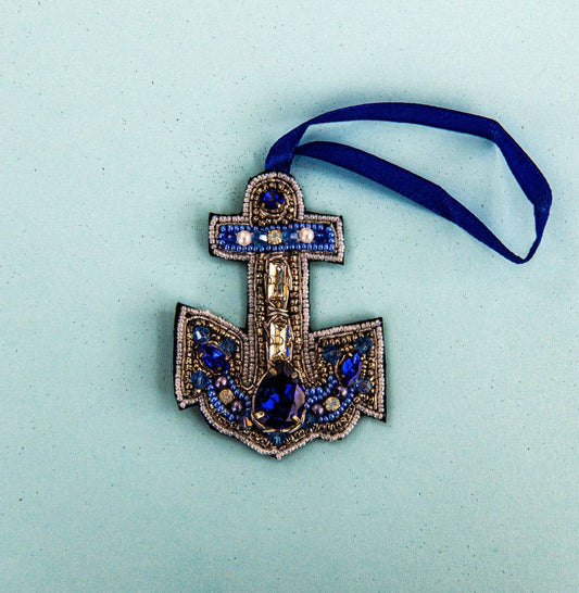 Anchor beaded ornament